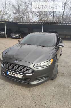 Седан Ford Fusion 2015 в 