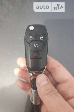 Седан Ford Fusion 2015 в 