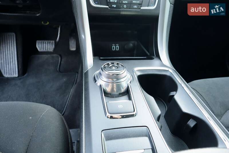Седан Ford Fusion 2019 в Виннице