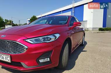 Седан Ford Fusion 2019 в Днепре