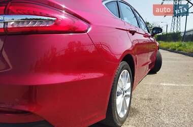 Седан Ford Fusion 2019 в Днепре