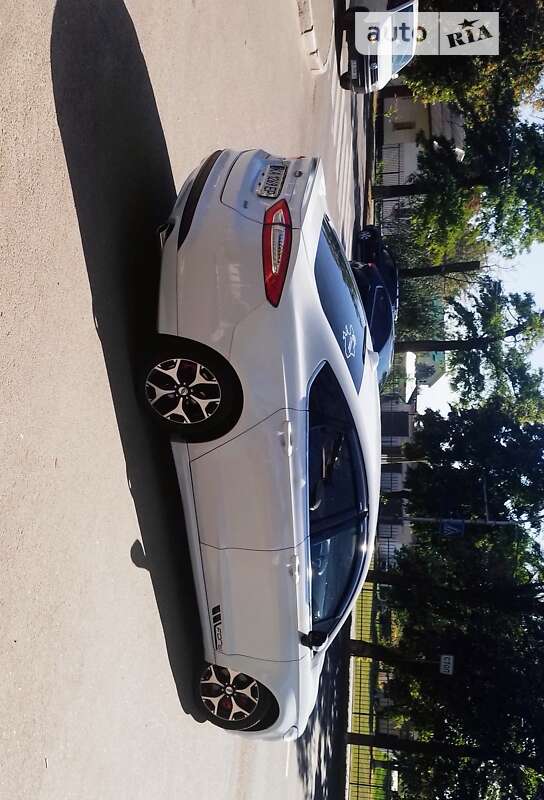Седан Ford Fusion 2014 в Борисполі