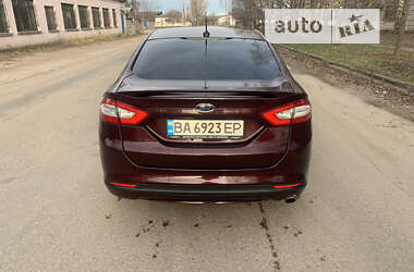 Седан Ford Fusion 2012 в Знам'янці