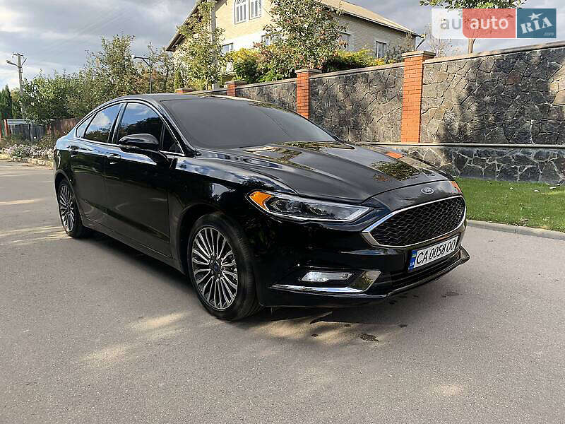 Седан Ford Fusion 2016 в Бершади