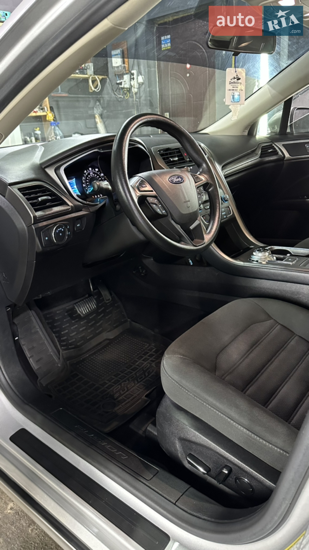 2016 Ford Fusion - мініатюра 24