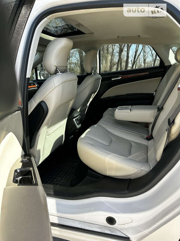 Седан Ford Fusion 2015 в Запорожье