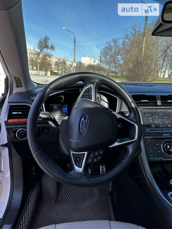 Седан Ford Fusion 2015 в Запорожье