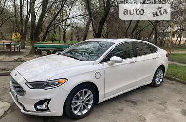 Седан Ford Fusion 2020 в Луцке