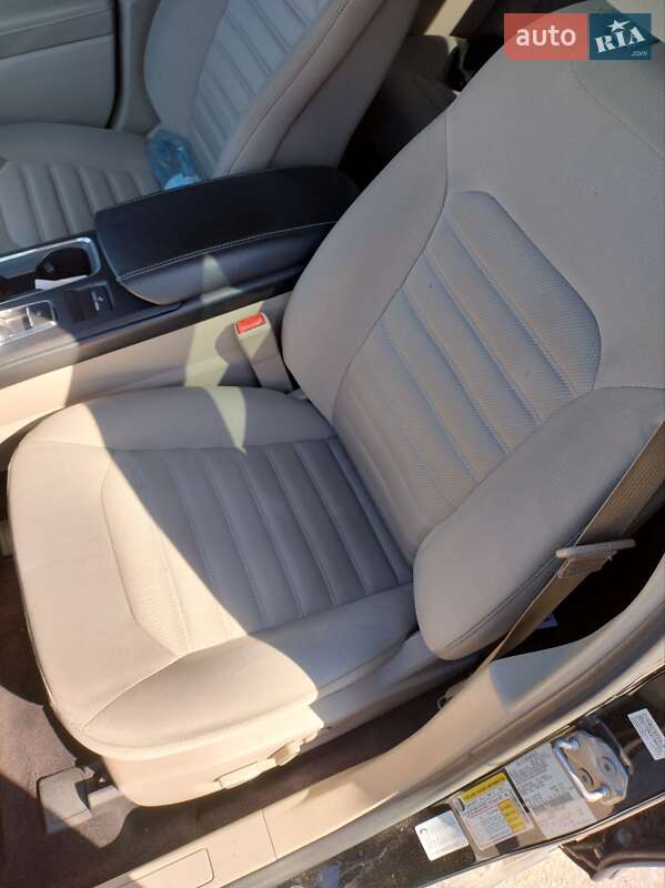 Седан Ford Fusion 2016 в Павлограде