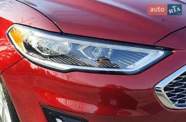 Седан Ford Fusion 2019 в Києві