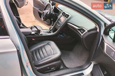 Седан Ford Fusion 2013 в Львові