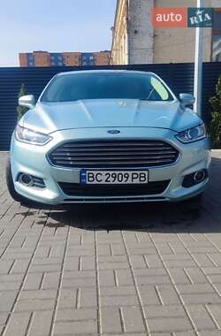 Седан Ford Fusion 2013 в 