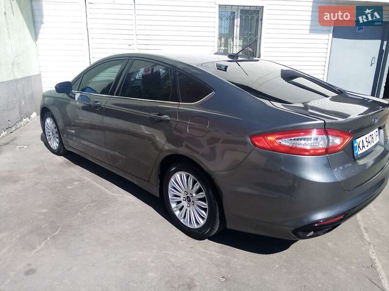 Седан Ford Fusion 2014 в Києві
