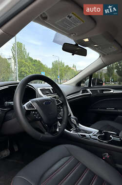Седан Ford Fusion 2015 в Запорожье