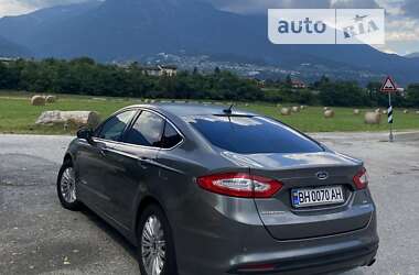 Седан Ford Fusion 2013 в Одесі