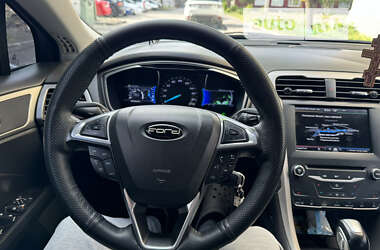 Седан Ford Fusion 2013 в Днепре