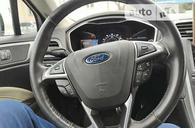 Седан Ford Fusion 2014 в Одесі