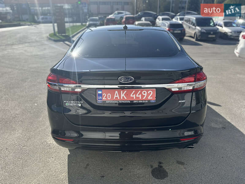 Седан Ford Fusion 2018 в Тернополе
