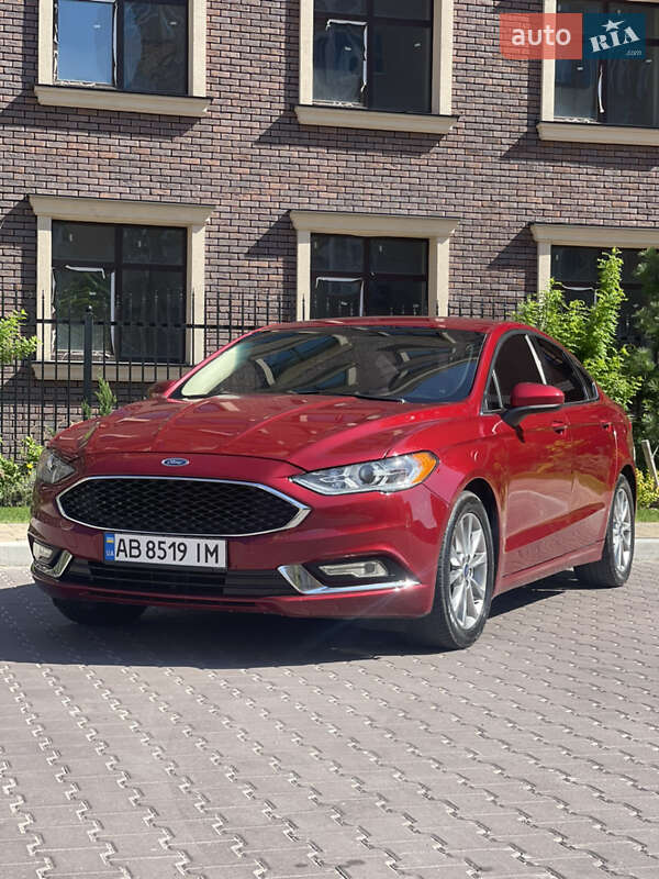 Седан Ford Fusion 2016 в 