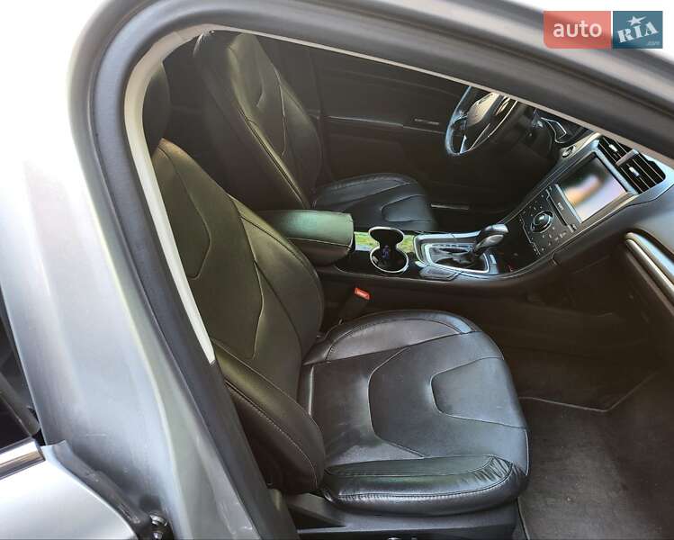 Седан Ford Fusion 2015 в Запоріжжі