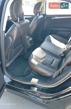 Седан Ford Fusion 2013 в Сумах