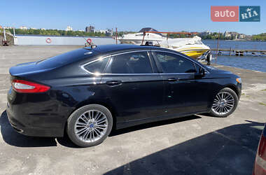Седан Ford Fusion 2014 в 