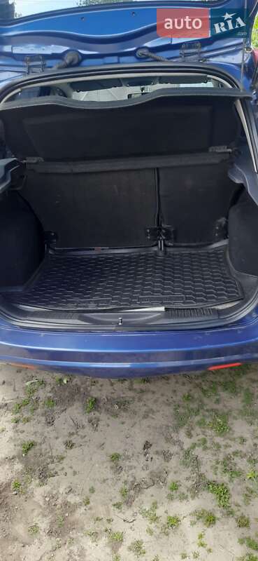 Хэтчбек Ford Fusion 2009 в Чуднове