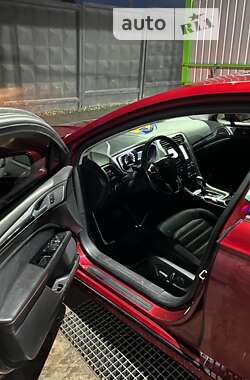 Седан Ford Fusion 2014 в Каменец-Подольском