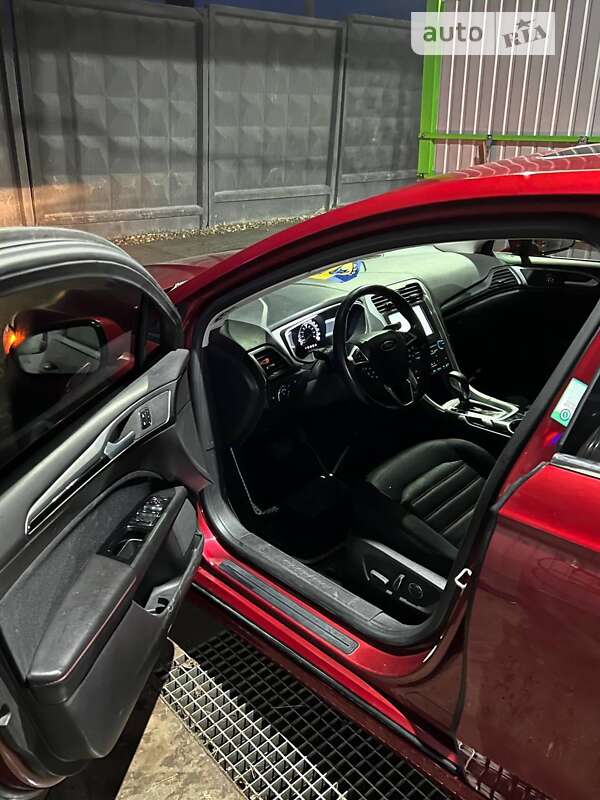 Седан Ford Fusion 2014 в Каменец-Подольском фото 6 Седан Ford Fusion 2014 в Каменец-Подольском