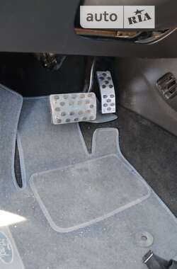 Седан Ford Fusion 2014 в 