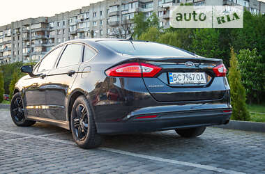 Седан Ford Fusion 2013 в Львове