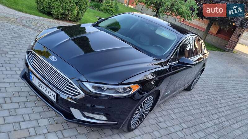 Седан Ford Fusion 2017 в 