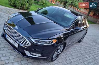 Седан Ford Fusion 2017 в 