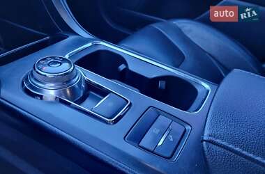 Седан Ford Fusion 2017 в 