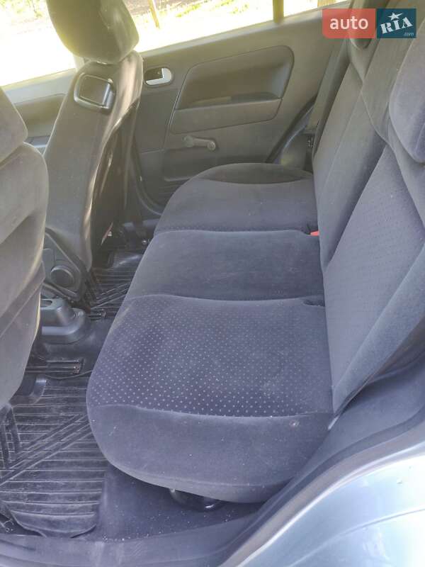 Хетчбек Ford Fusion 2005 в Підгородному