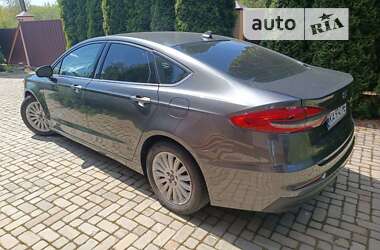 Седан Ford Fusion 2018 в Києві