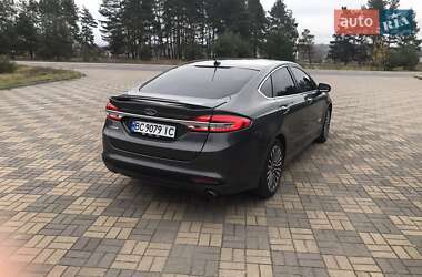 Седан Ford Fusion 2016 в Львове