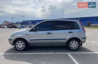 Хэтчбек Ford Fusion 2005 в Виннице