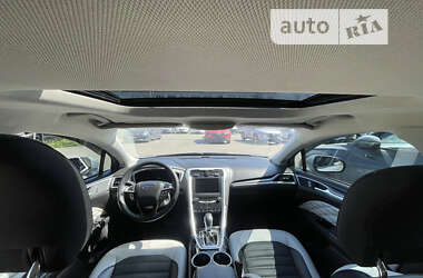 Седан Ford Fusion 2012 в 