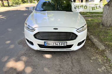 Седан Ford Fusion 2015 в Первомайске