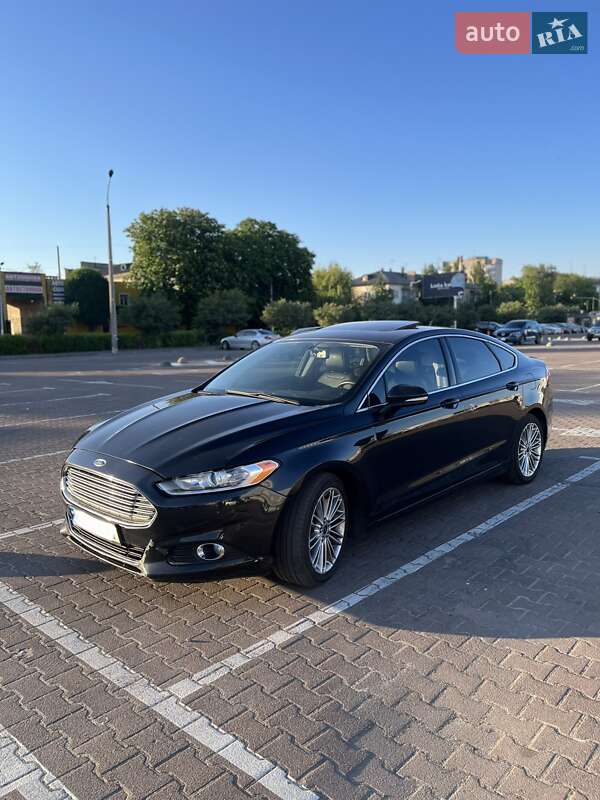 Седан Ford Fusion 2015 в 
