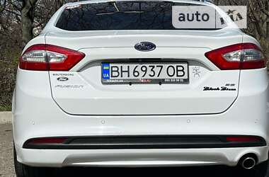 Седан Ford Fusion 2014 в 