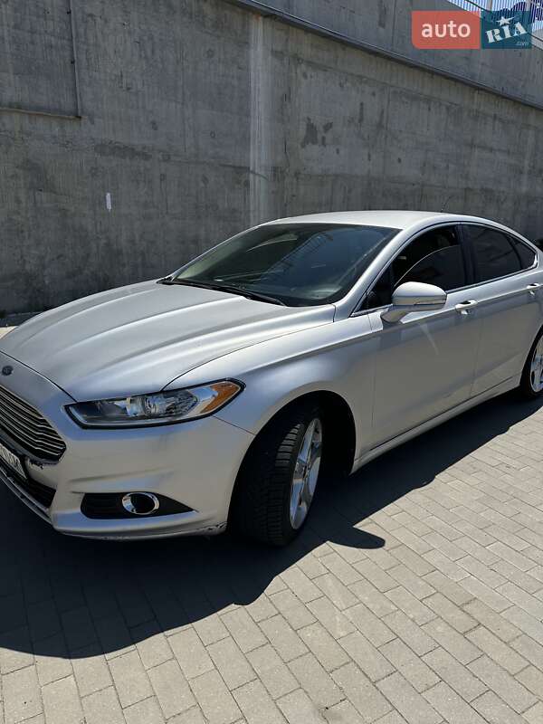 Ford Fusion 2014