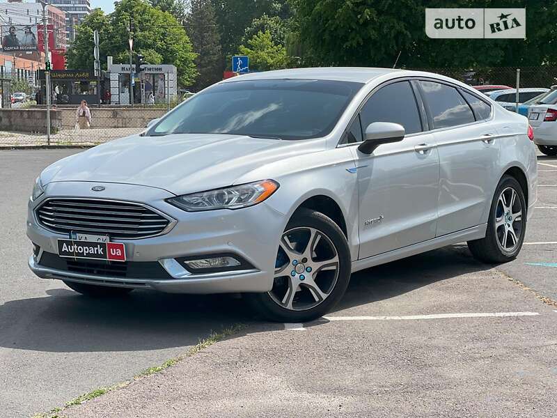 Седан Ford Fusion 2016 в Львові