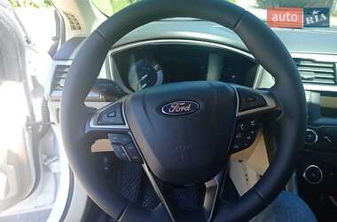 Седан Ford Fusion 2014 в Сумах