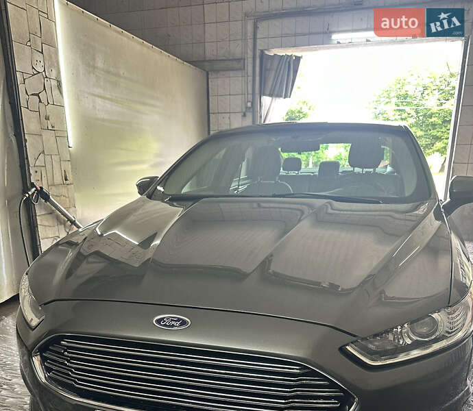 Седан Ford Fusion 2013 в Черкассах