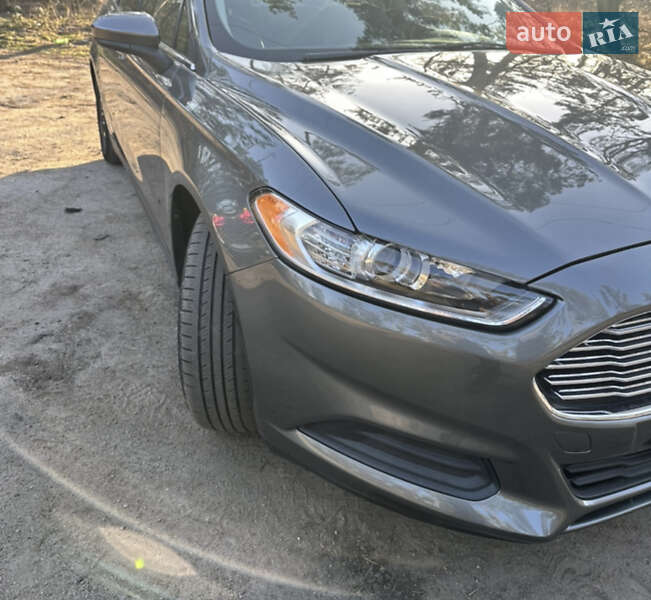 Седан Ford Fusion 2013 в Черкассах