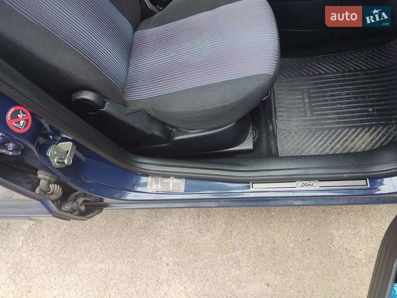 Хетчбек Ford Fusion 2011 в Хмільнику