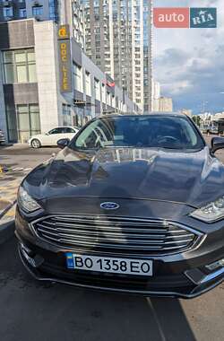 Седан Ford Fusion 2017 в 