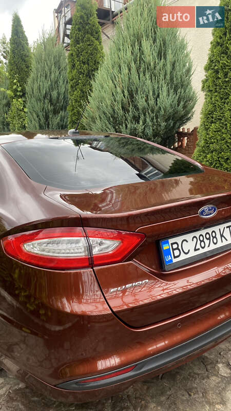 Седан Ford Fusion 2016 в Львове